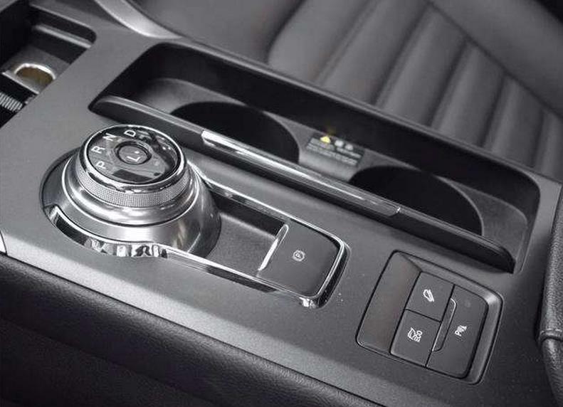 车高颜值旋钮挡18W起放弃雅阁AG真人国际厅福特最知名中级(图4)